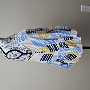 Old Navy Adjustable Spaghetti Strap Lighteweight Top With Ruffle Bottom Medium